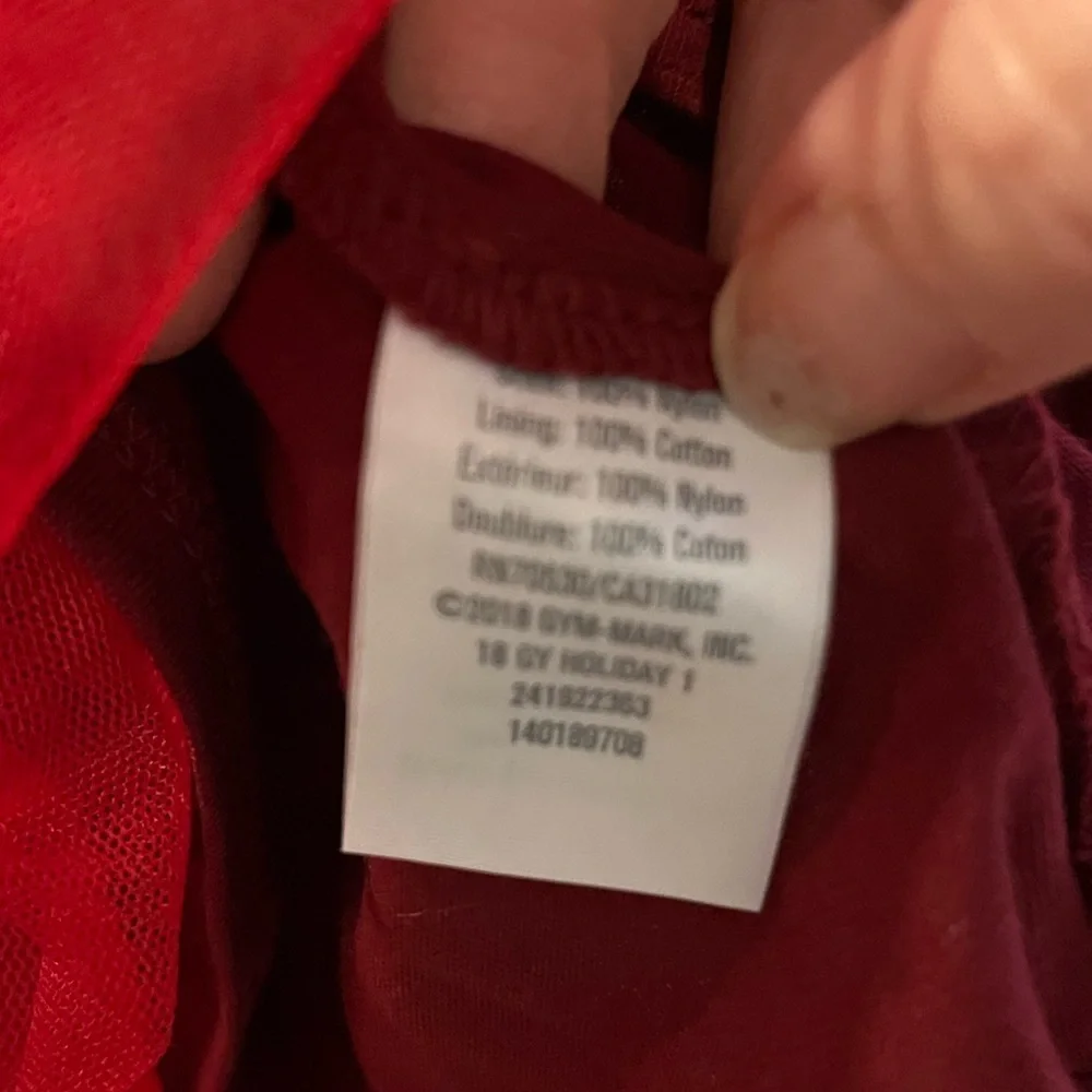 Gymboree XS (4) holiday tulle skirt in dark red